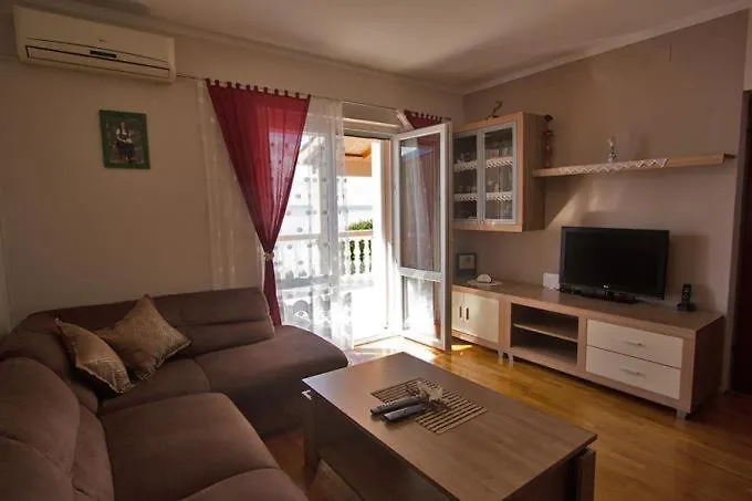 Domagoj Apartment *