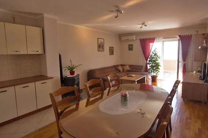 아파트 Domagoj 마슬레니차